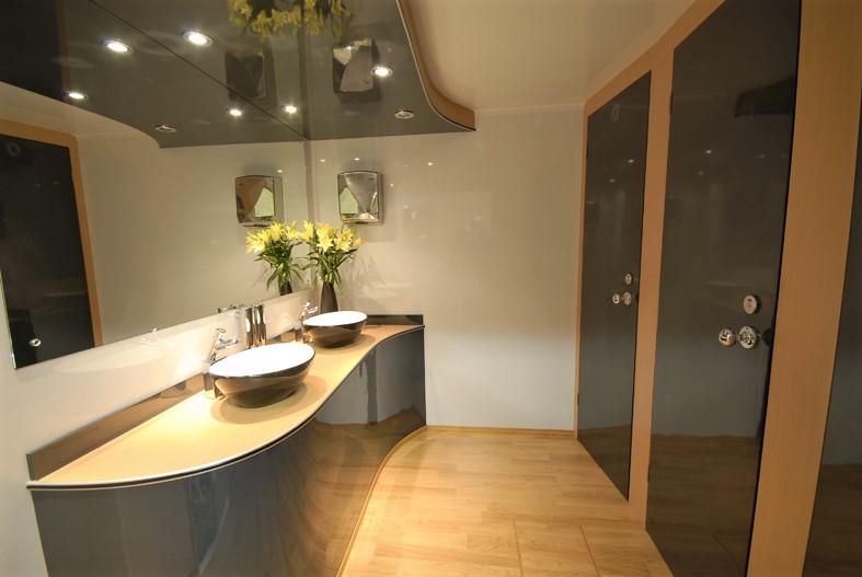 PrestigeToilet's tweet photo. If you need to hire luxury toilets or showers then we can help you &amp; if we don't have the units; we have a team of highly skilled engineers who can build them for you. We're extremely experienced &amp; very friendly. Call 01386 462554 for a quote! #MicroBizMatters #manufacturing https://t.co/FzkuM9cmVk