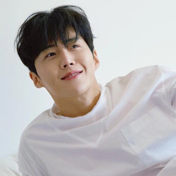 ким сон хо актер дорамы. сон хо скандал. сон хо скандал. ким сон хо актер. Kim seon ho актер.