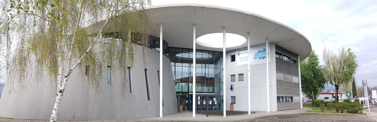 Hesias_HEI's tweet photo. Envie de découvrir votre futur campus ? D’échanger sur votre projet d’étude ?

N’hésitez pas à venir nous rencontrer !

Au regard des conditions sanitaires actuelles, découvrez comment venir nous voir sur https://t.co/aTNMscoZVO

#clermontferrand #formation #informatique #ecole https://t.co/tzxd4v9TQk