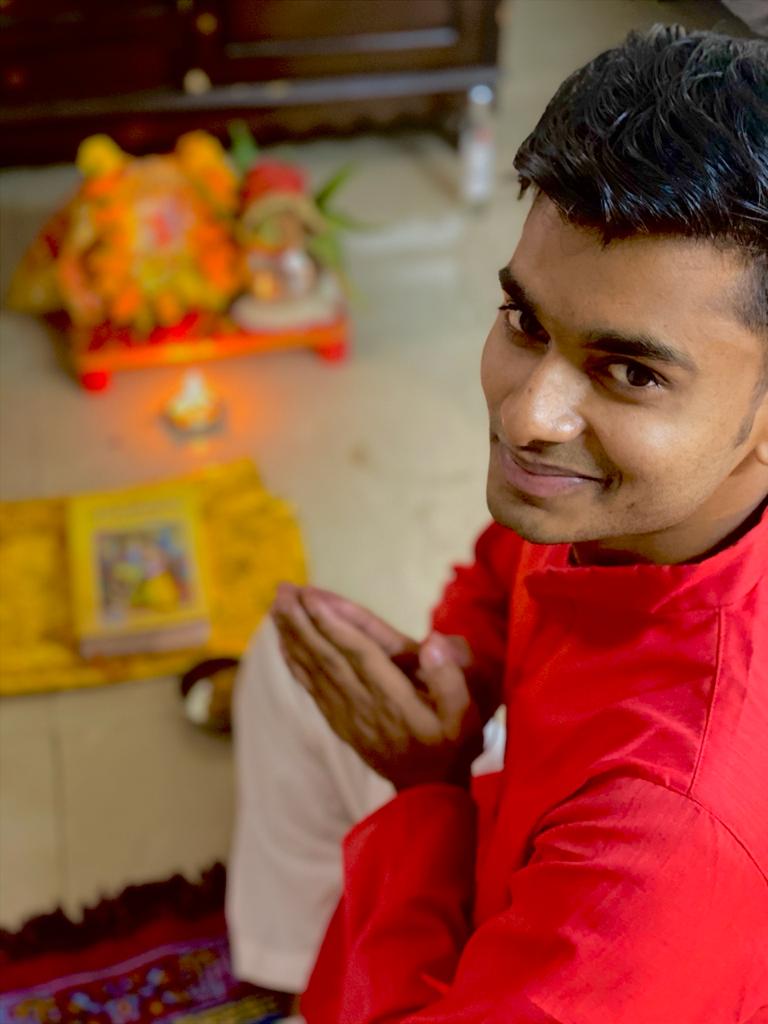 Govindgstar's tweet photo. मर्यादा पुरुषोत्तम श्रीराम के जन्म स्मृति में मनाए जाने वाला पावन पर्व रामनवमी की सभी को ढ़ेर सारी शुभकामनाएं।

साथ में नवरात्र के अंतिम दिन माता के सिद्धिदात्री स्वरूप के चरणों में नमन।🙏🙏 https://t.co/lcRQ9tkJBN