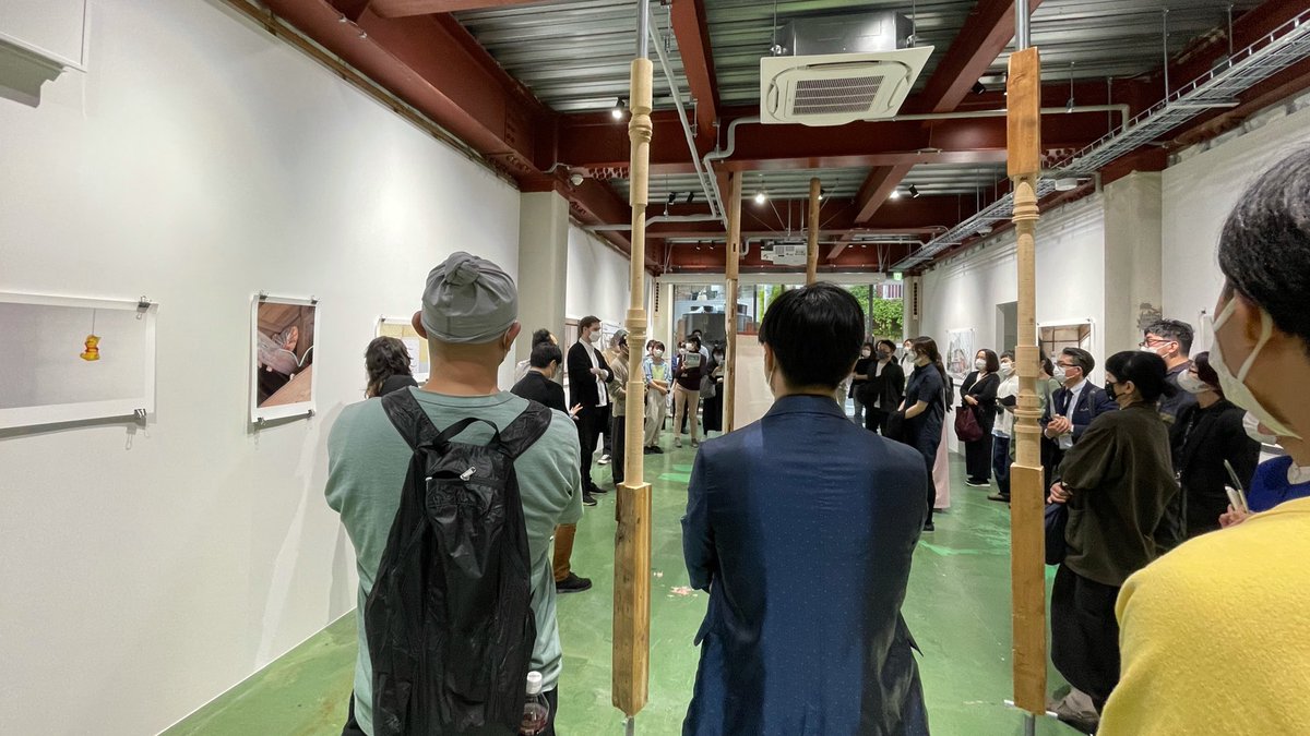 kadowaki_kozo's tweet image. 明日からオープンする高田馬場BaBaBaの第1回展示『Dear Takamizawa House』のプレスプレビュー。高見澤邸の高精細の写真と古材を使ったモックアップが体験に深度をつくり出している。実際に行かないとわからない展示になっていてとても良かった。 #vba2020jp #vba2021jp