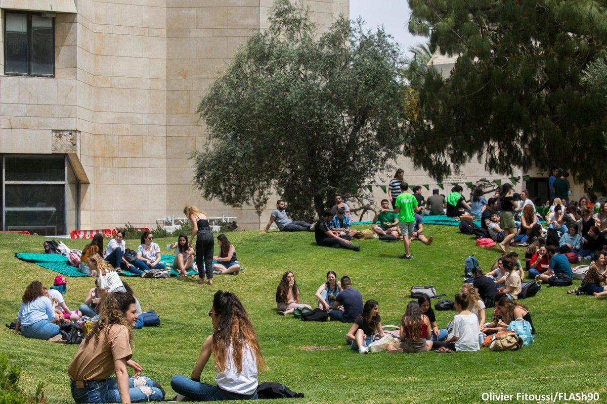 إسرائيل تغرد : الإسرائيليون يتمتعون بالحرية من جديد مع إلغاء إلزامية ارتداء الكمامات في الأماكن المفتوحة في مؤشر…