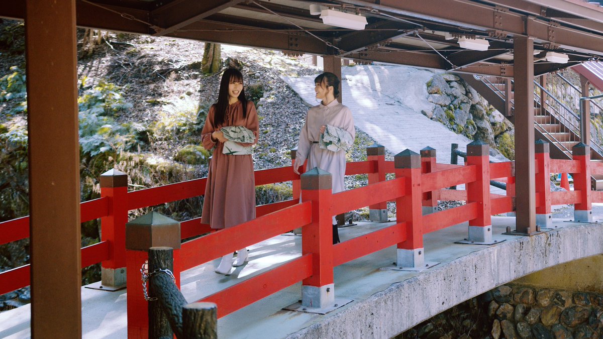 teratanuki3366's tweet photo. 愛媛県鬼北町にある『成川渓谷休養センター』さんの映像に出演しました🌟

大自然の中に囲まれて、温泉や食を楽しむことができ非日常が味わえます🌾

ぜひPR動画の方もみてください！
▶️https://t.co/u6U7DgQH3j
拡散してもらえると嬉しいです✨

出演はてらたぬ。ときみとバンドの大野真依さんです☽ https://t.co/nfhX5iEoot