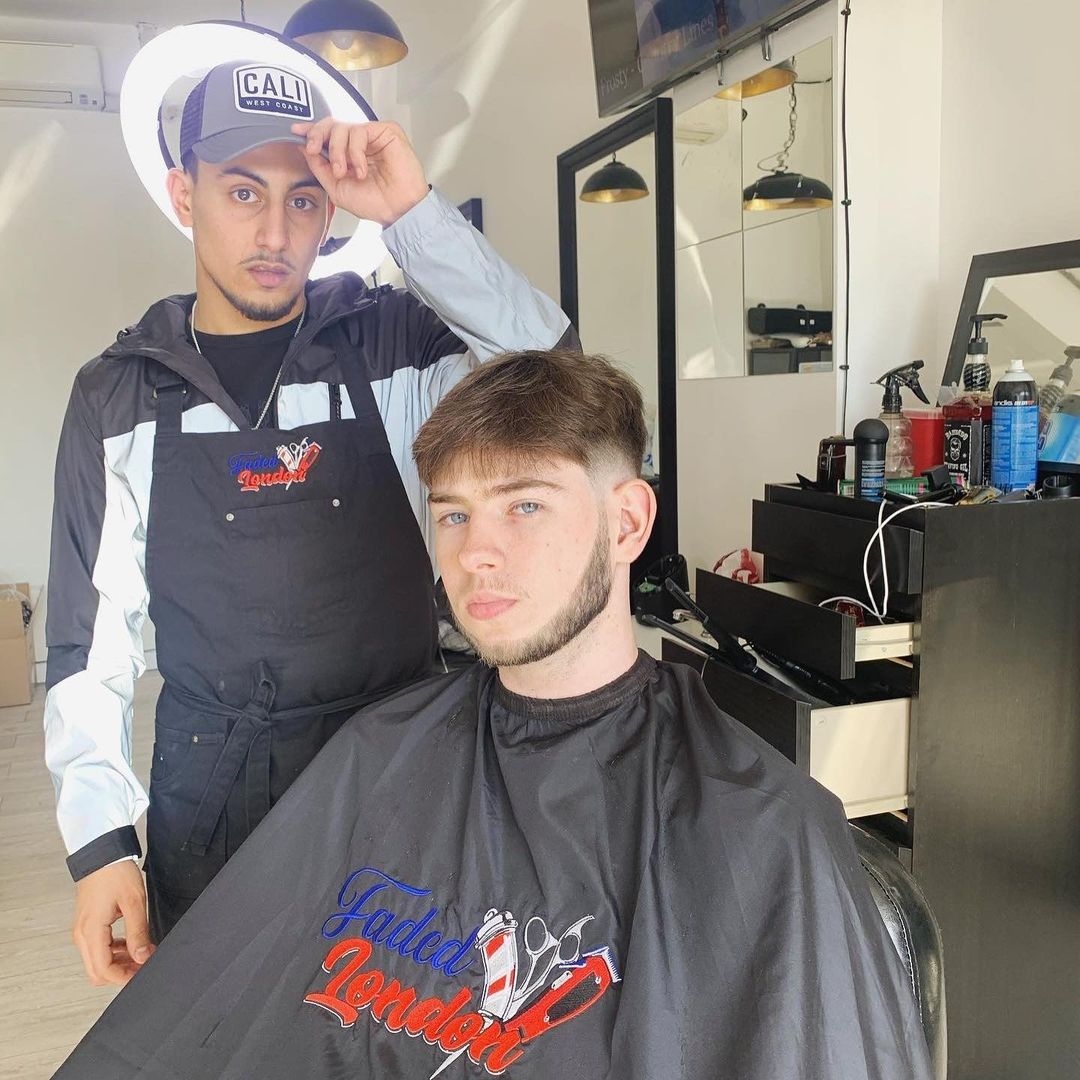 wheresmytrim's tweet photo. @colin_fadedlondon when your barber gifts you with a trim like this of course, you'll want to take a picture #believeinyourbarber
Follow @wheresmytrim
Like❤️ &amp; Share♻️ TAG @wheresmytrim for a Shoutout!! 🗣️ https://t.co/Za7RzZtg43