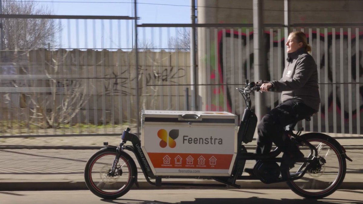 cargobikefest's tweet photo. "There's no way you can keep up with me!"
🚲🛠️
Cargo bikes + #ServiceLogistics: how can service organisations use combinations of #cargobikes + hubs to work in cities?
Check out @HvAUrbanTech's new video from their 'Go Electric' project to find out how.
https://t.co/YosOqCqOKU https://t.co/1RPrt0KJ1e