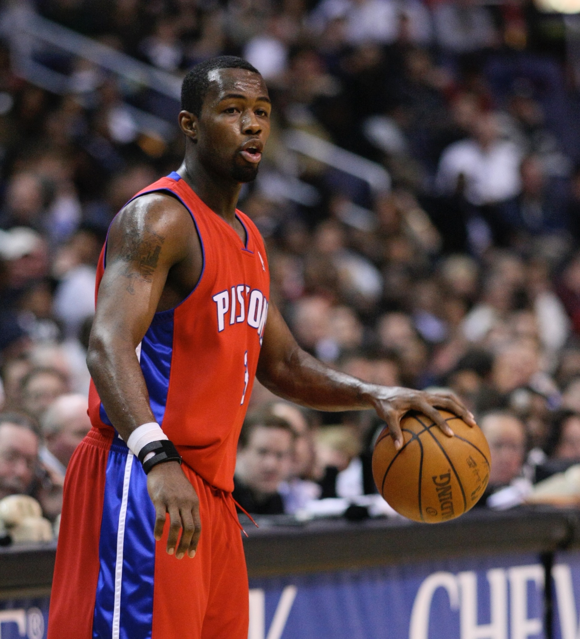 Happy 35th Birthday To 10 Year NBA Vet Rodney Stuckey .

Averaged 16.6 PPG, 3.8 RPG and 4.8 APG in 2009. 