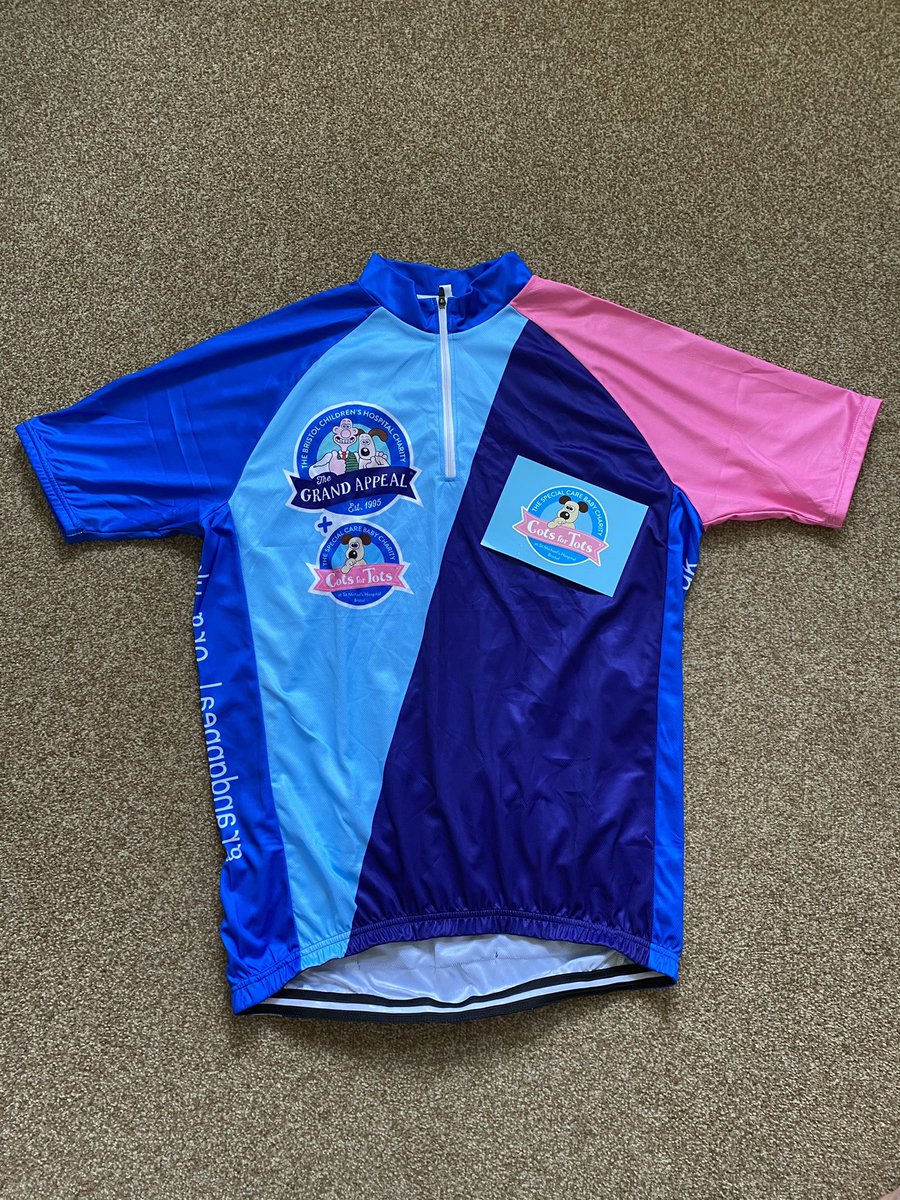 👀 what just dropped through the letterbox. It all feels a lot more real now! Thank you so much to all the lovely people at <a href="/thegrandappeal/">The Grand Appeal</a>  HQ for sorting this amazing riding jerseys. #jogle #jogleforjude #wallaceandgromitgrandappeal