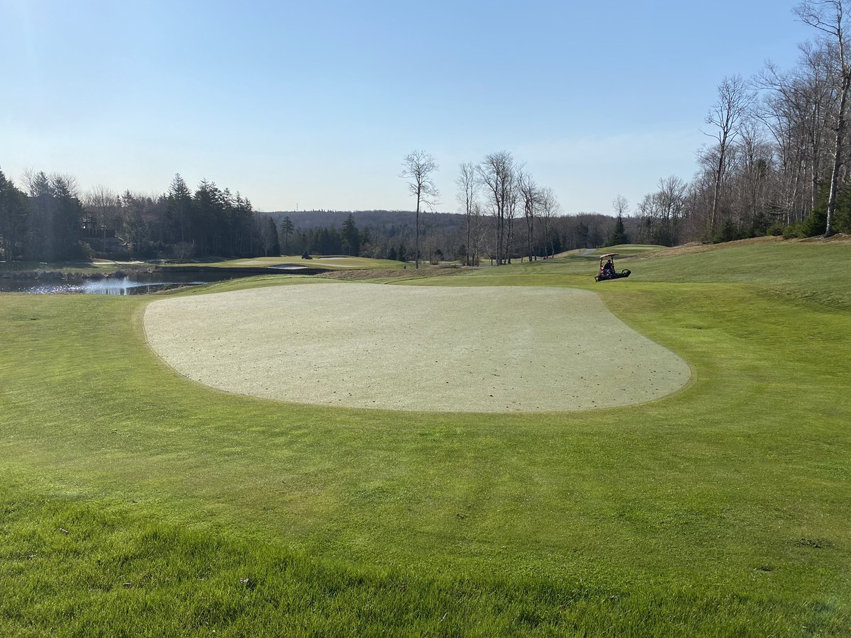 Beautiful morning on the golf course just giving things a little bit of a clip.