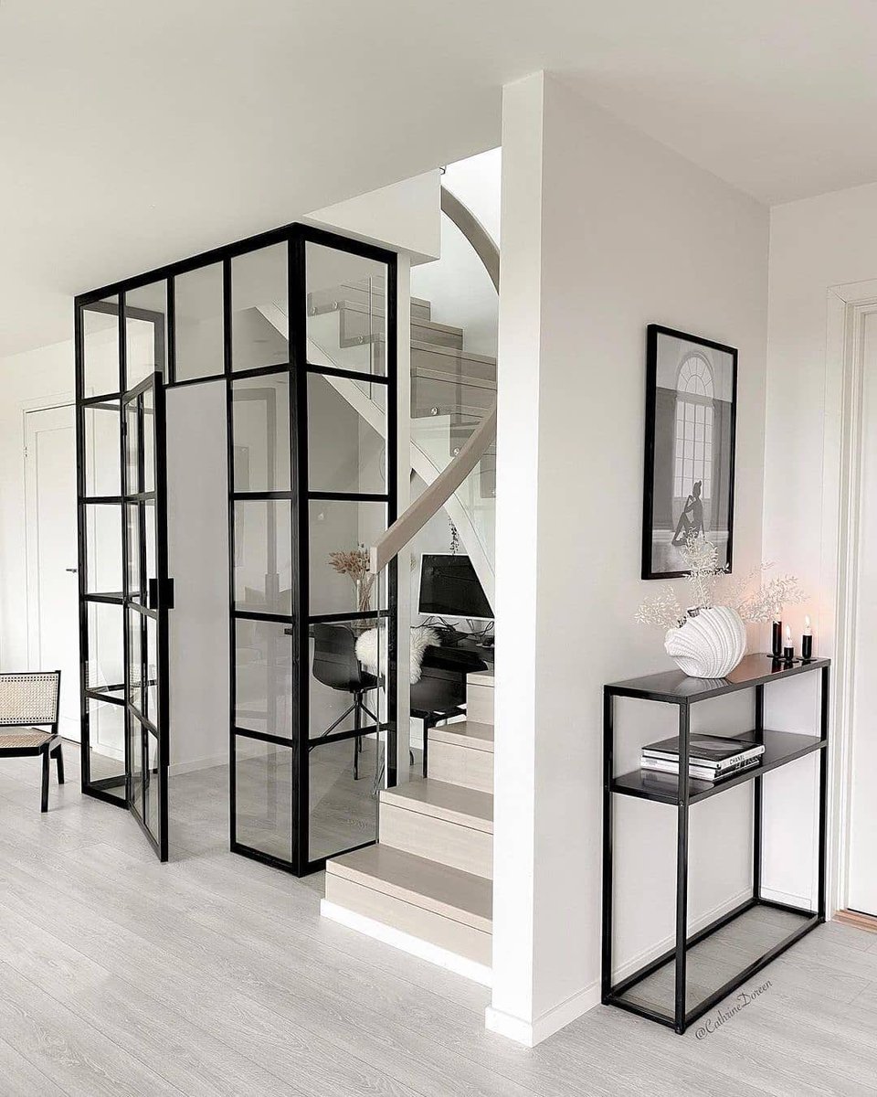 Priviledge_Life's tweet photo. What do you think of those doors? https://t.co/IOHhs5E3RR