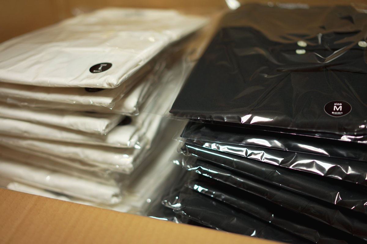 kuden_jp's tweet photo. Samurai Mode Shirt II
本日工場より納品されました!
検品後、ご予約頂いたお客様分より順次発送予定です。
お楽しみにお待ちください!
https://t.co/QHz6erGnaI
#KUDEN #和モード #samuraimode #コーデ #モード https://t.co/GQGW3NvDGW