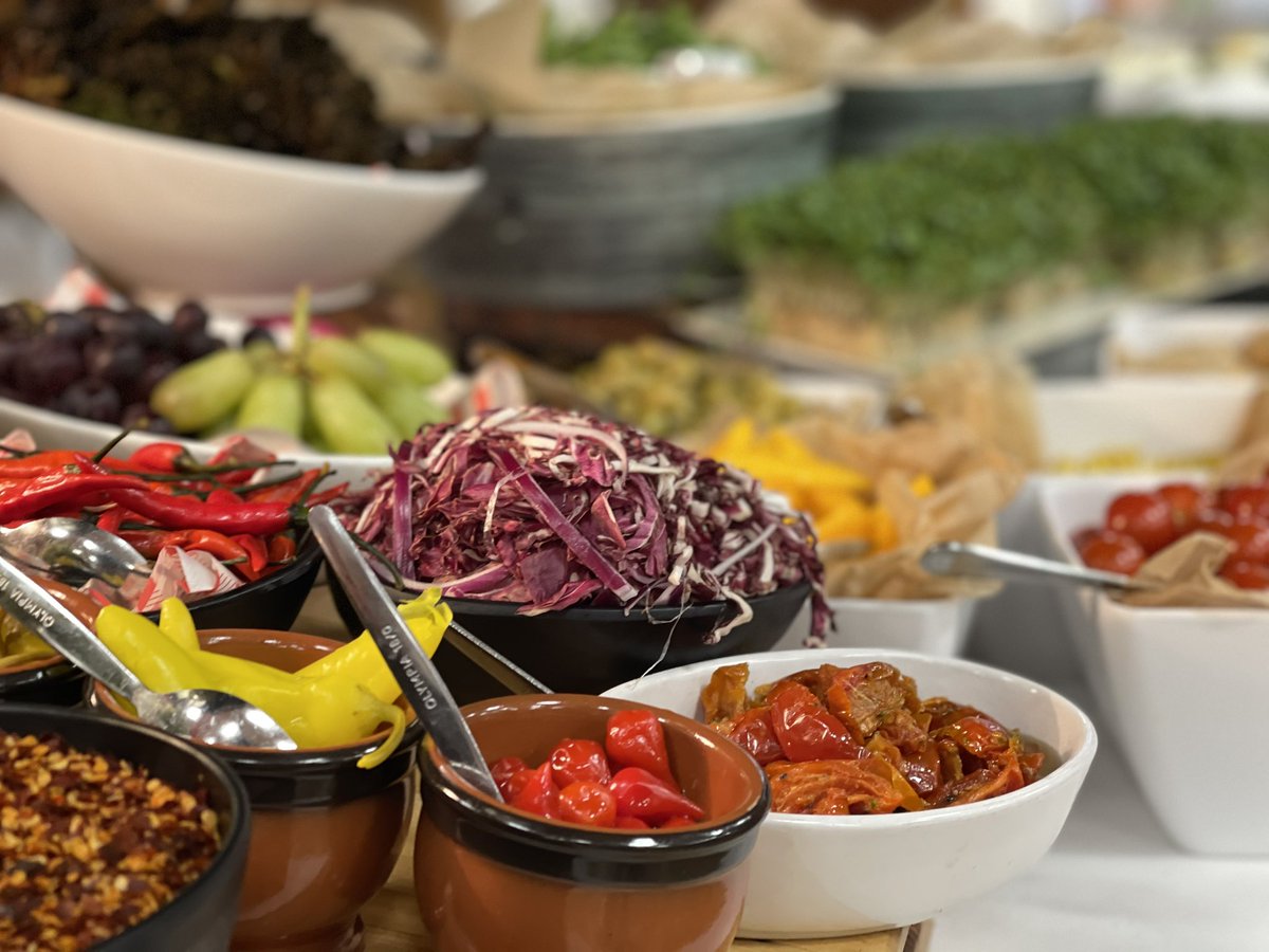 Holroyd Howe tweet media