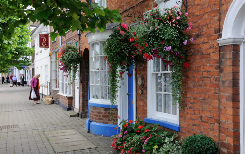 Pershore, Worcestershire Average house price: £232,428Pershore is famed for its Georgian architecture and medieval abbey“The typical buyers are Cotswoldians looking to downsize or upsize, and Birmingham and London commuters"