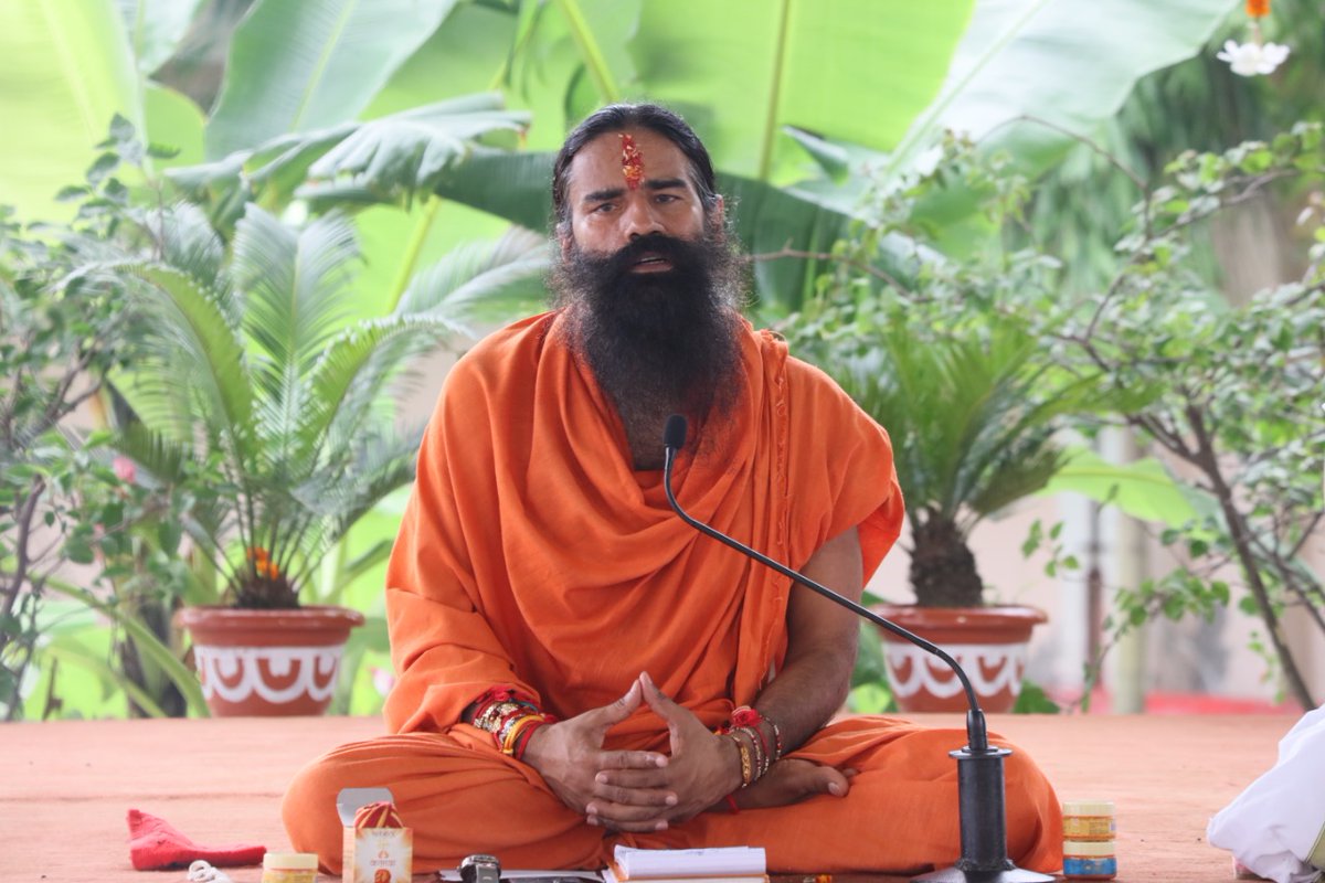 Swami Ramdev has single-handedly changed the face of Yoga 🧘‍♂️ & Ayurveda 🌱 globally.

My Pranam to #परोपकारीयोगी_योगऋषिरामदेवजी on his 27th #संन्यासदीक्षादिवस 🪔