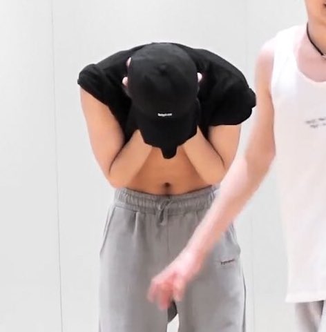 intoleehaechan's tweet photo. OHMYGODSJKS WINWIN HAPPY TRAIL https://t.co/OsLUuTIKH7