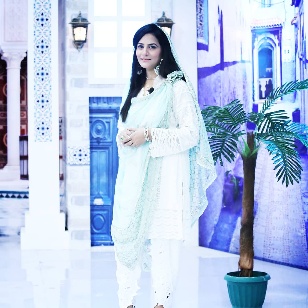 uffairaas's tweet photo. #Ramadan_Transmission_2021
5th Ramadan
Wardrobe : #Afshan_Durrani
Jewellry : #Jawahiraat_by_Uffaira
#show_glimpse #expert #uffaira #uffaira_anis_saad #Nutritionist_Uffaira #Helath_tips #Health_Care
#Baran_e_Rehmut #Reema_Khan #Farhan_Ali_Waris https://t.co/1lG3dvUM6D