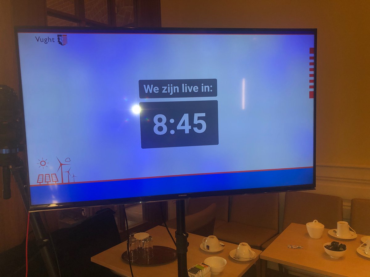 We gaan over 5 minuten live. Kijk, luister en chat mee over waar zonnevelden en windmolens in Vught komen te staan. 
youtu.be/q1s8lJedR8I