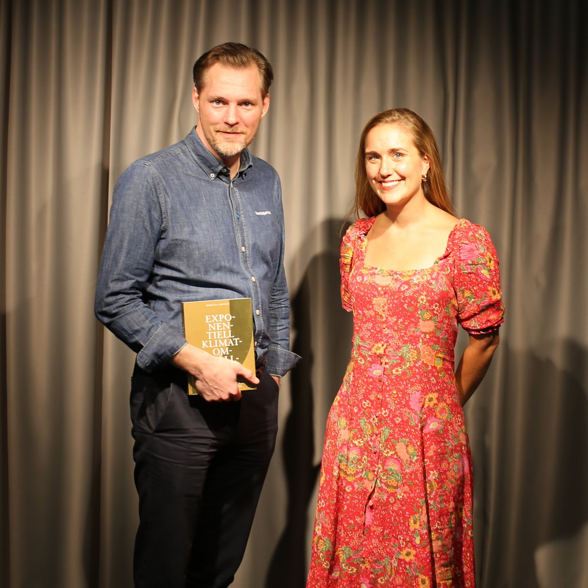 Nu finns ett rykande avsnitt i Företagarpodden – om hållbar affärsutveckling och Exponentiell klimatomställning! Enjoy!

foretagarna.se/.../april/fore…

📻📻📻📻📻

<a href="/foretagarna/">Företagarna</a> @foretagarpodden <a href="/gunthermarder/">Günther Mårder</a> #exponentiellklimatomställning #sustainablebusinesscanvas