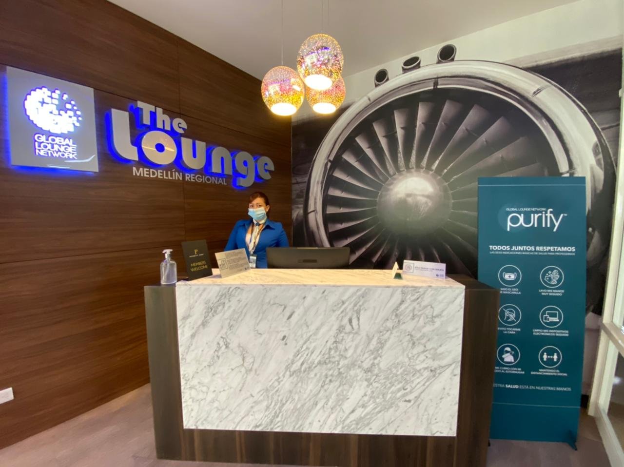 The lounge medellin airport