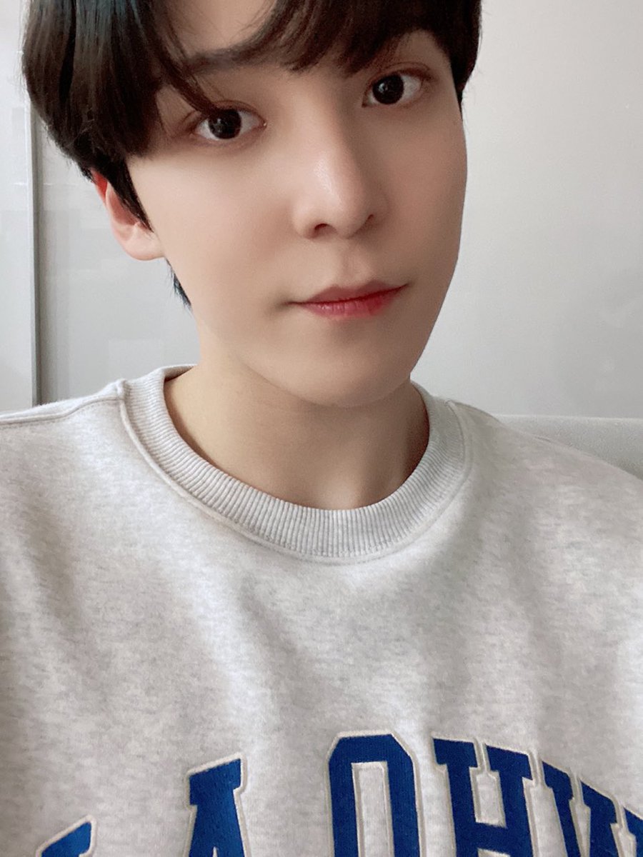 ATEEZofficial's tweet photo. [#윤호] 티니 오늘도 수고했어 잘자💕😴
#ATEEZ #에이티즈 https://t.co/19tyK3REtF