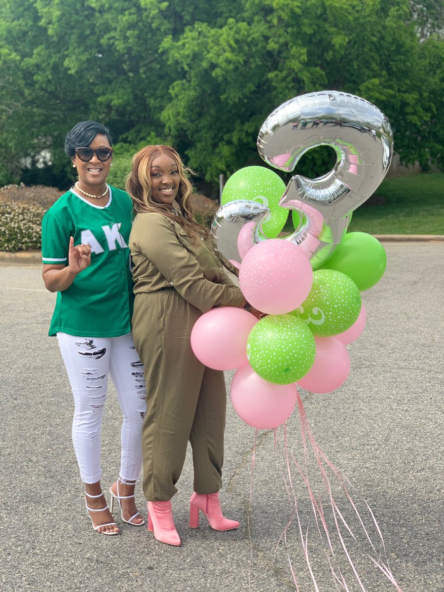 Z_queenn's tweet photo. Itβs the LEGACY for me Fall 94 raised me #BPMADE #AlphakappaAlpha #1908 https://t.co/bh3NX8fXH0