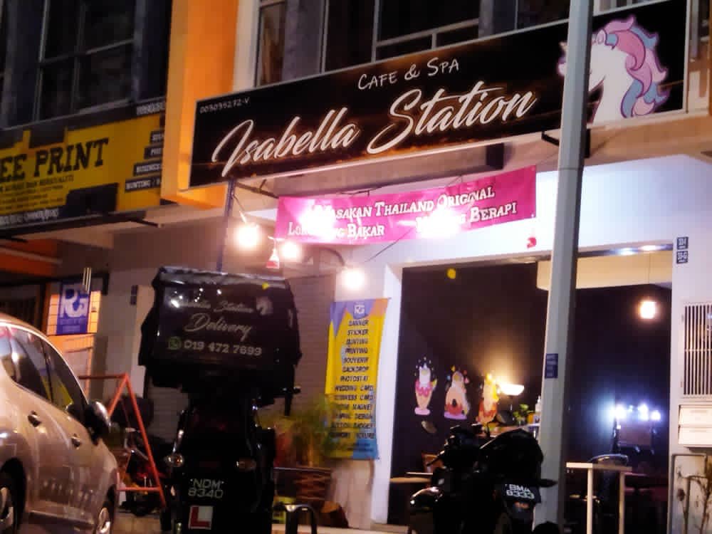 IsabellaStation's tweet photo. Nak berbuka dengan Menu Thai Street Food ??? Jom mai Isabella Station..
 
Pelbagai menu disediakan antaranya

🍗 Masakan Panas Thai
🍗 Makanan Authentic Thai
🍗 Lokching Bakaq
🍗 Kerang Berapi

COD Available !! Terhad takut tak dan !! 😁 https://t.co/LYRb0l3jPa
