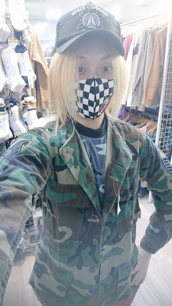 josephine_1214's tweet photo. アメリカサイズのXSなので
ジョゼにはジャストサイズ!👍️✨
USAFの長袖シャツが欲しかったのと、迷彩柄のジャケットは持ってないので
買うことにした🛍️✨
洗濯して乾かしたら改めて載せる🙋
#USAF #usairforce #militaryjacket
#ファティーグジャケット
#Fatiguejacket #ミリタリー #military https://t.co/Ls2YfiYC8B