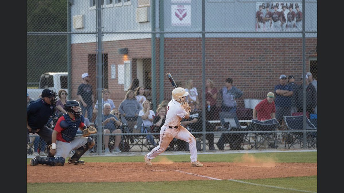 AkeryRobin's tweet photo. Last hit, signature double, rounding the bases and crossing home plate on Home field (reg season game) Love #8 ❤️ https://t.co/3OYFGqEdUO