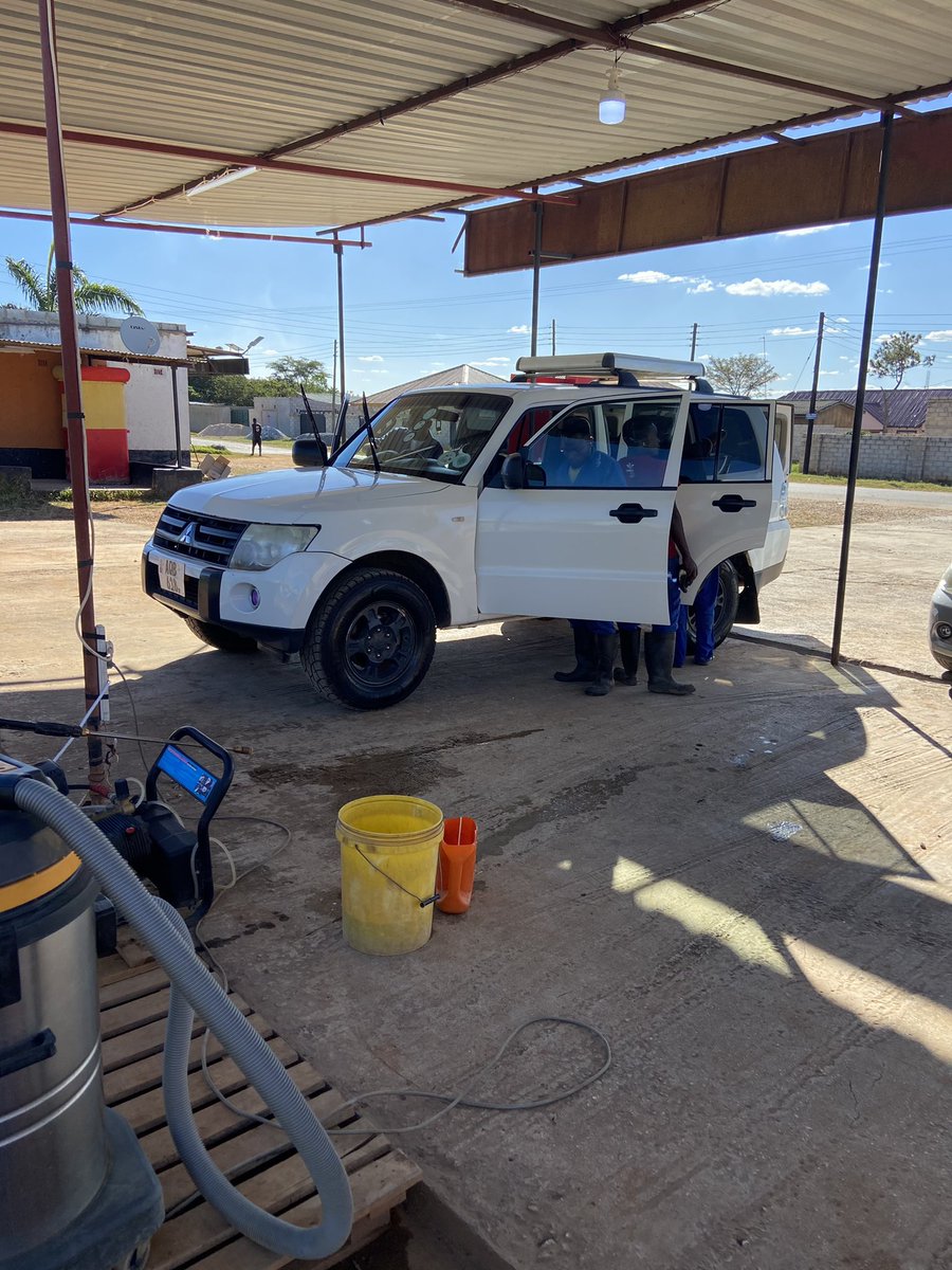 SpeedyCarWashZM's tweet photo. We are in the business of detailing vehicles. We are really good at it too. We have taken a whole day on this big boy and its clean... you can even have a 15 second rule instead. #SpicnSpan #FulLValet https://t.co/0zPuYgNcmZ