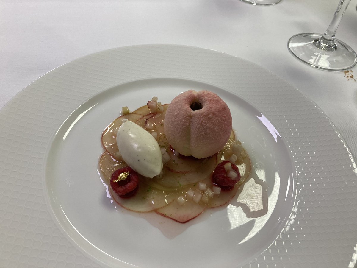 VicLaws's tweet photo. Nice to be back @royallancaster  for menu tasting with @SallyBeck66 for @ChaineGB with Exec chef Fred Tobin First menu tasting for a year https://t.co/TfOcZ94pED