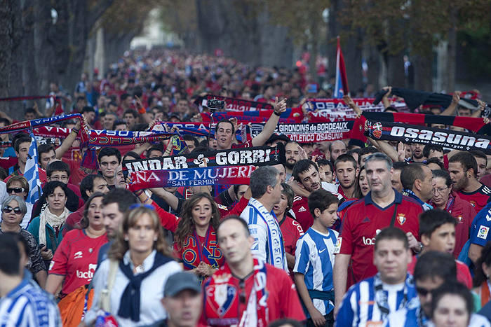 He leído varios comentarios del estilo de "Quién coño va a ver un Osasuna - Alavés" 

Pues te respondo yo. Todos nosotros.