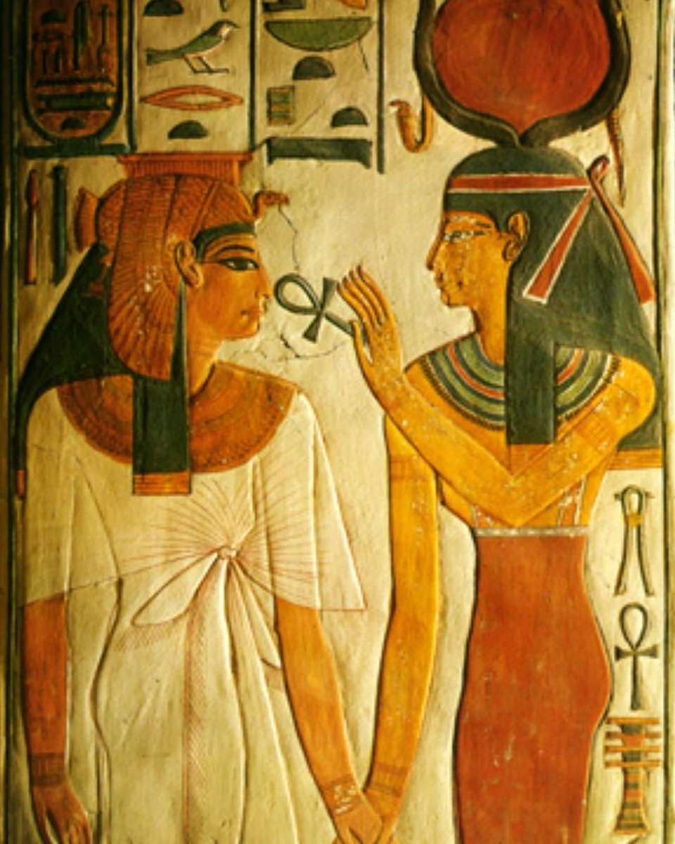 Исида в древнем египте. Осирис и исида боги древнего египта. Осирис исида сет гор. Исиды и осириса. Исиды и осириса.