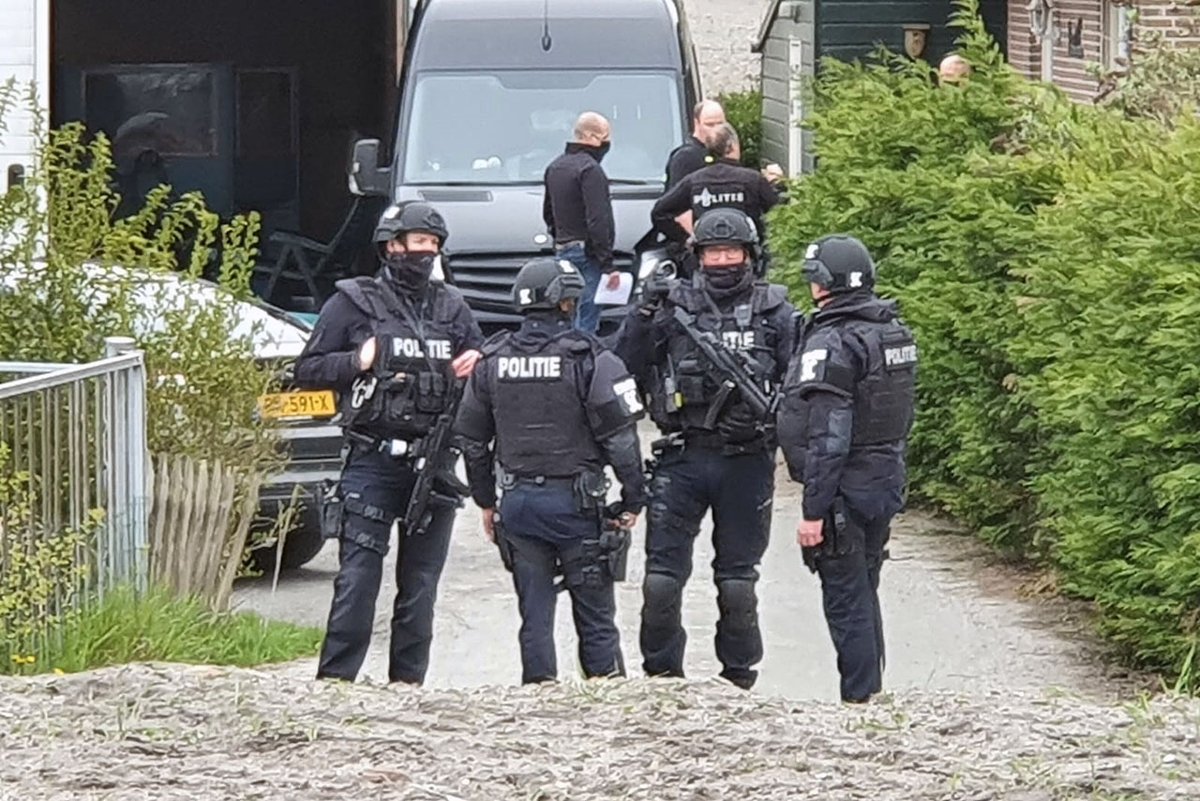 #Aalsmeer – Politie-inval bij amfetaminelab Legmeerdijk - 112meerlanden.nl/2021/04/21/aal… #amfetamine #partydrugs #LFO #BE