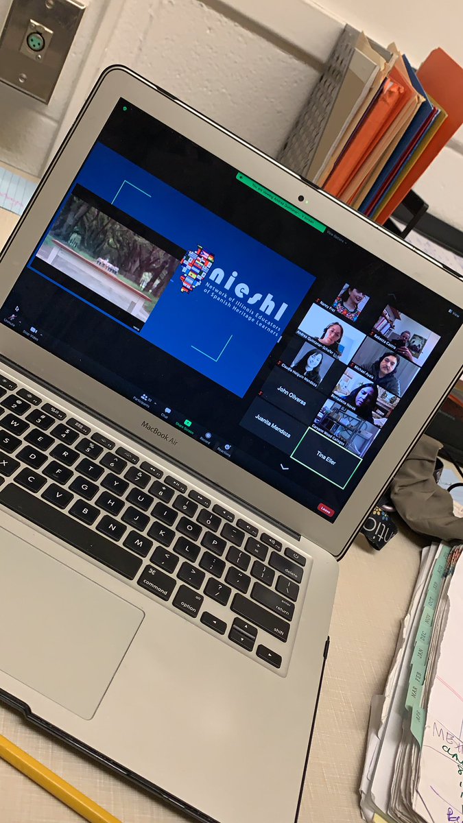 NIESHL IL (@nieshl1) on Twitter photo Who’s here with us today? Welcome back ! ✌🏽<a href="/lamaestrajackie/">Profe Camacho</a> @SenoritaArreola @srbosco <a href="/ProfesoraPedey/">Erin Pedersen</a> <a href="/MrAyala2/">Dr. Michael Ayala</a> ¡Bienvenidos todos! Who’s here with us today? Welcome back ! ✌🏽<a href="/lamaestrajackie/">Profe Camacho</a> @SenoritaArreola @srbosco <a href="/ProfesoraPedey/">Erin Pedersen</a> <a href="/MrAyala2/">Dr. Michael Ayala</a> ¡Bienvenidos todos!