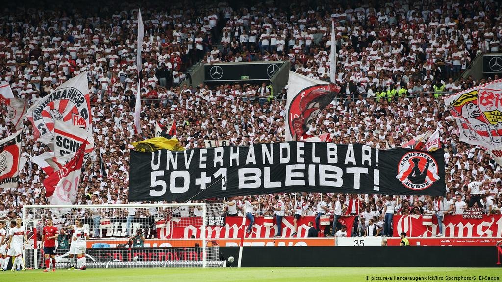 There's been a lot of talk about the 50+1 rule over the last couple of days, a mandate that meant no German clubs were involved in the botched European Super League plans. Last year we touched on "50+1" with  @matt_4d, so here's a bit more about what it means...Thread 