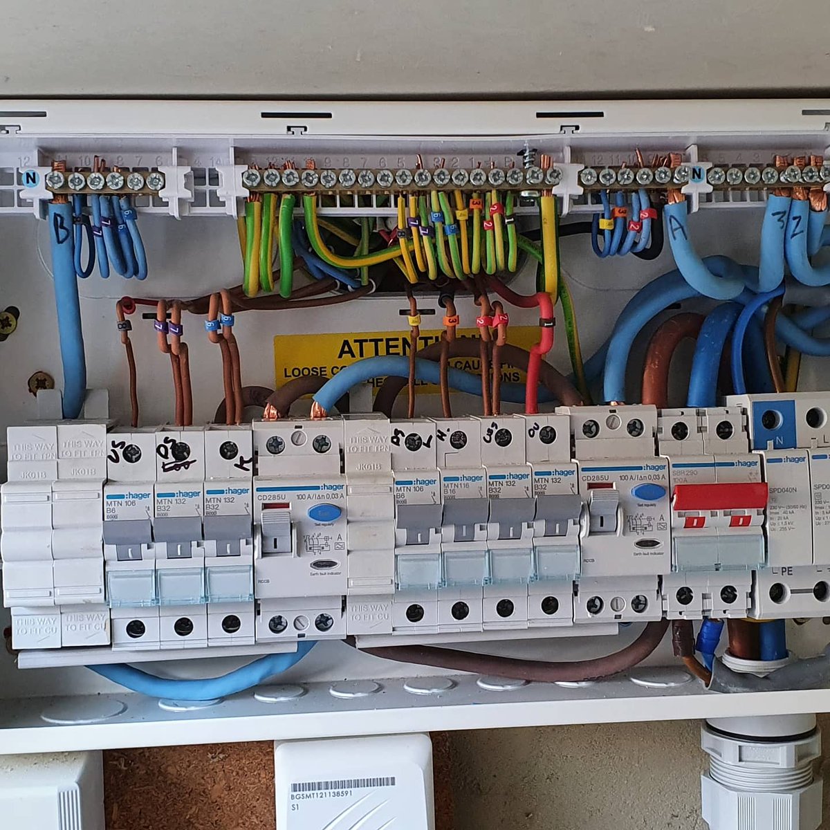 SPEC_Electrical's tweet image. 🥲🥲Feeling a bit emotional today as the current apprentice "Myles the Haymaker" completes his very first #hager consumer unit. And check out his new slick haircut 😁😁 #HagerGang #gardnerandscardified #apprenticeelectrician #phillipselectricalcontractors
