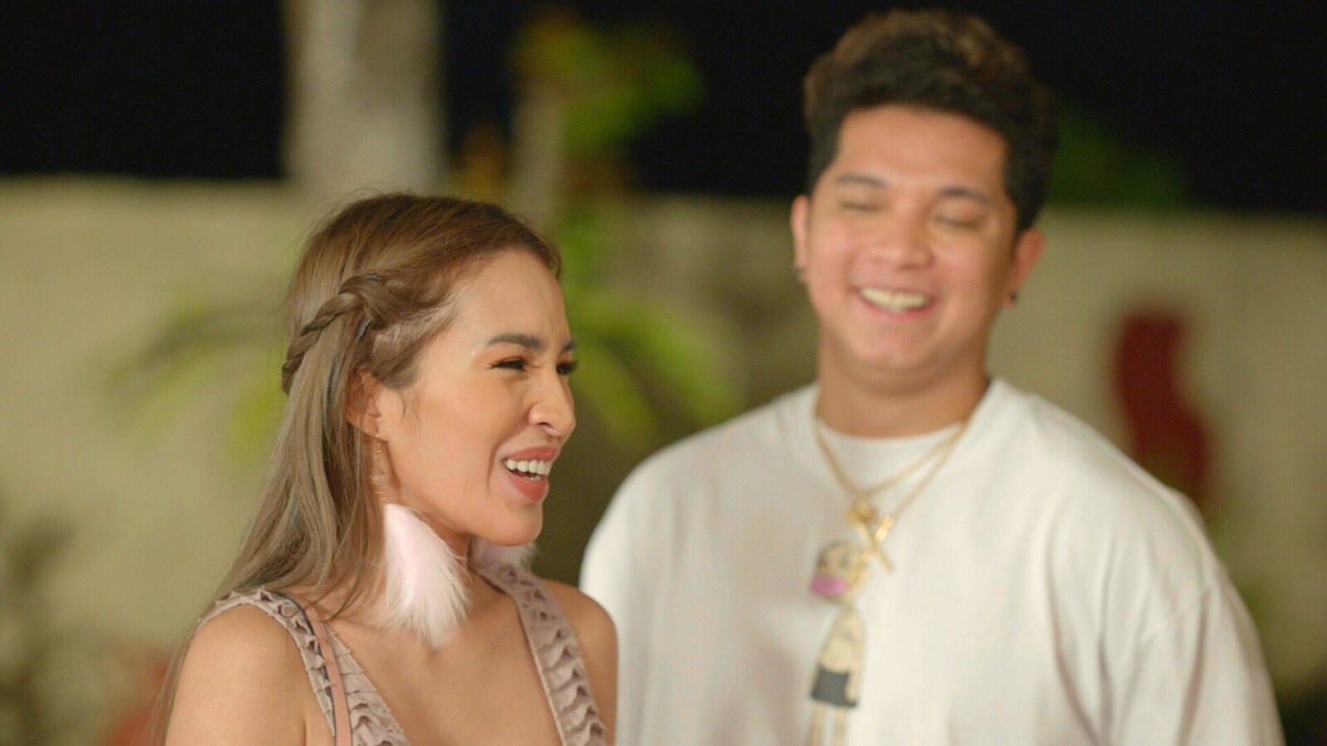 GMA_PA's tweet photo. Taraaaay, ang daming fans ni Jenny Rose! 🤩 #OMLFake https://t.co/Q14SBUC9s7