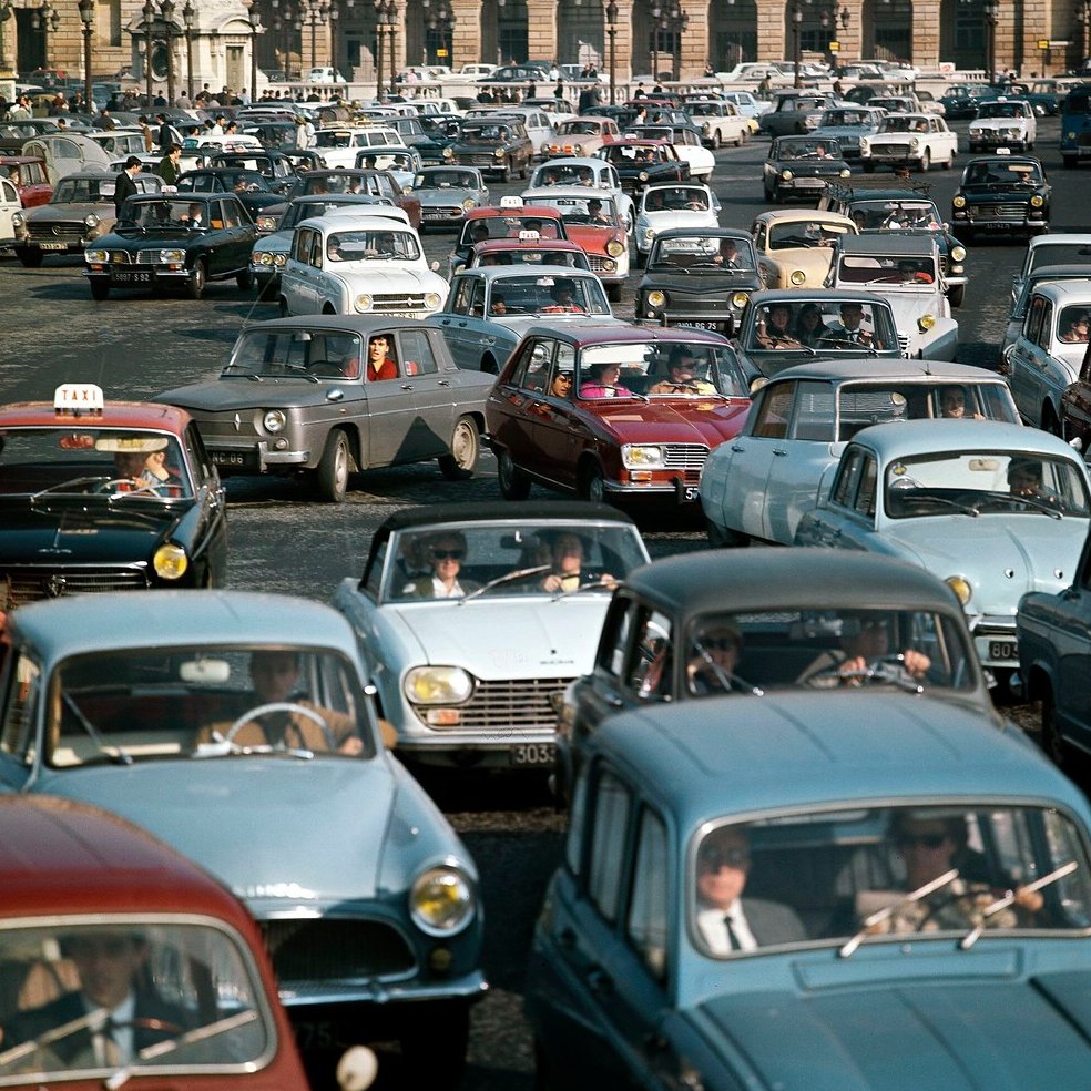 трафик в 1966. 1970s traffic. пробки в москве ночью. 1 traffic s. пробка машин.