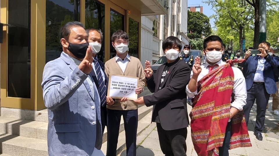 Members of Myanmar Democracy Network-Korea met with Korean MPs today. Rep. Park Young-soon, Vice chairman of Korea-Myanmar Friendship group, said that they support and recognize the NUG and they will urge the parliament to recognize it. 
Credit: CYOSK 
#WhatsHappeningInMyanmar