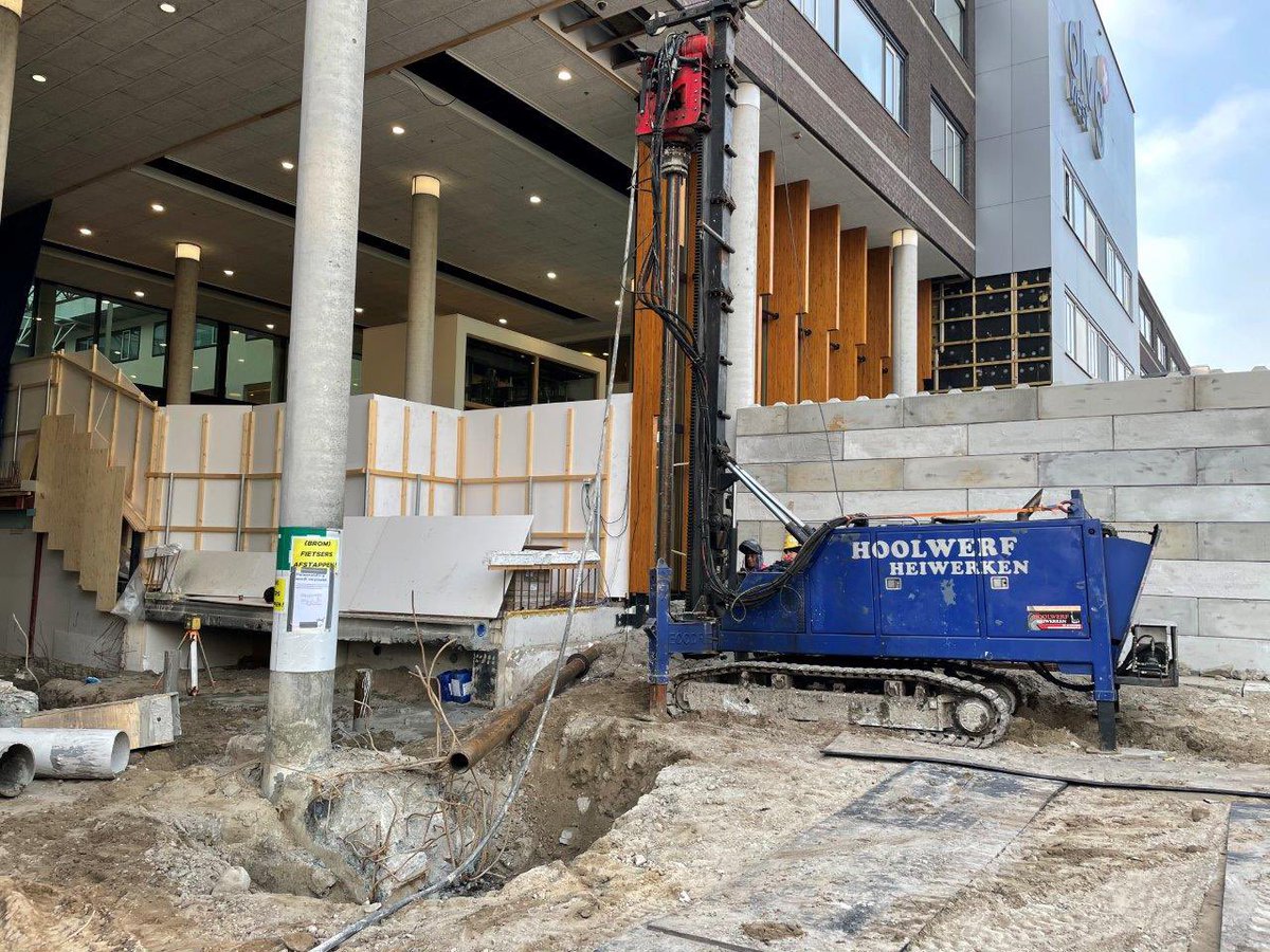 Vandaag op werkbezoek bij opzichter Erwin Peters, op het project “Hoofdentree OLVG-West” te Amsterdam. 
Erwin bewaakt als bouwbegeleider van <a href="/cbbarnhem/">CBB Arnhem</a> de kwaliteit van de werkzaamheden en communiceert met gebruikers voor een ongestoorde doorgang tijdens het bouwproces.