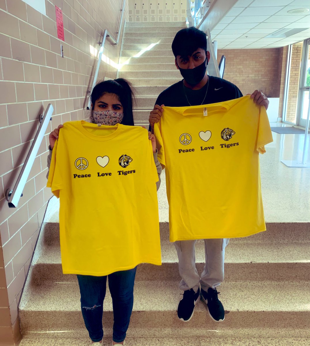 ✌️🖤🐯
The Paw Print has new Spring ☀️ Merch!!! 
Come see us during your lunch in front of the auditorium! 
<a href="/conroestudentco/">Conroe StuCo</a> @ConroeHigh