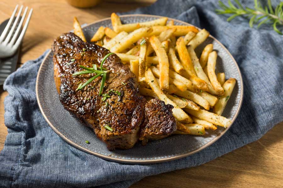 HHHerdcare's tweet photo. ONLY TWO DAYS left to enter our Great British Beef Week #gbbw competition by submitting a picture of a beef dish you have cooked for a chance to win a £100 Love2Shop voucher. https://t.co/TJG0iazHza https://t.co/jWk2FiSbkw
