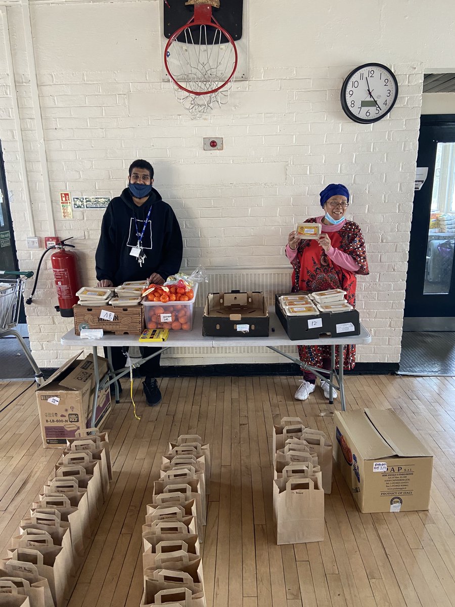 xeroeuk's tweet image. The last 2 weeks we have been busy working alongside @shift_org and @MamaLeys, supporting them in their amazing efforts to deliver free school meals across the borough of Southwark, emission-free with our fleet of iVans and cargo bikes.