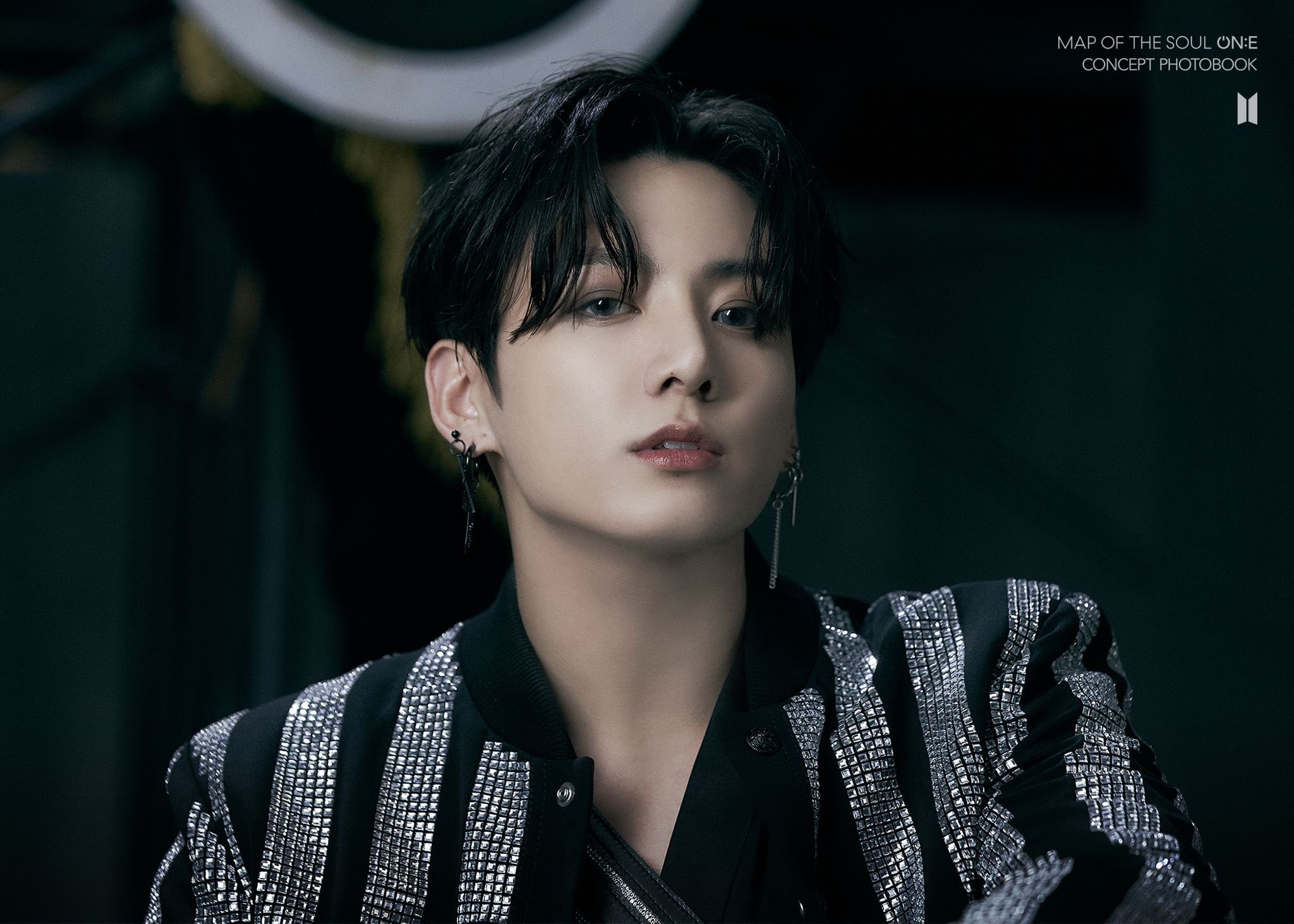 BTS JUNGKOOK map of the soul on:e concept photobook hologram