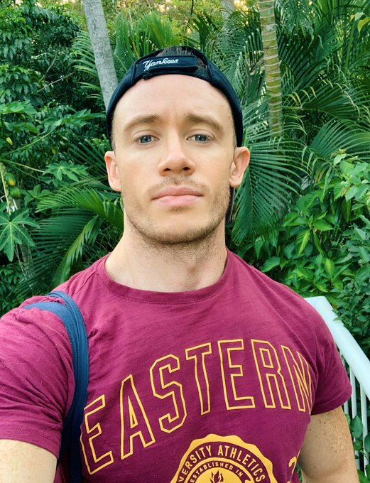 How’s everyone’s day? ?? https://t.co/JWp5e4UrSS
