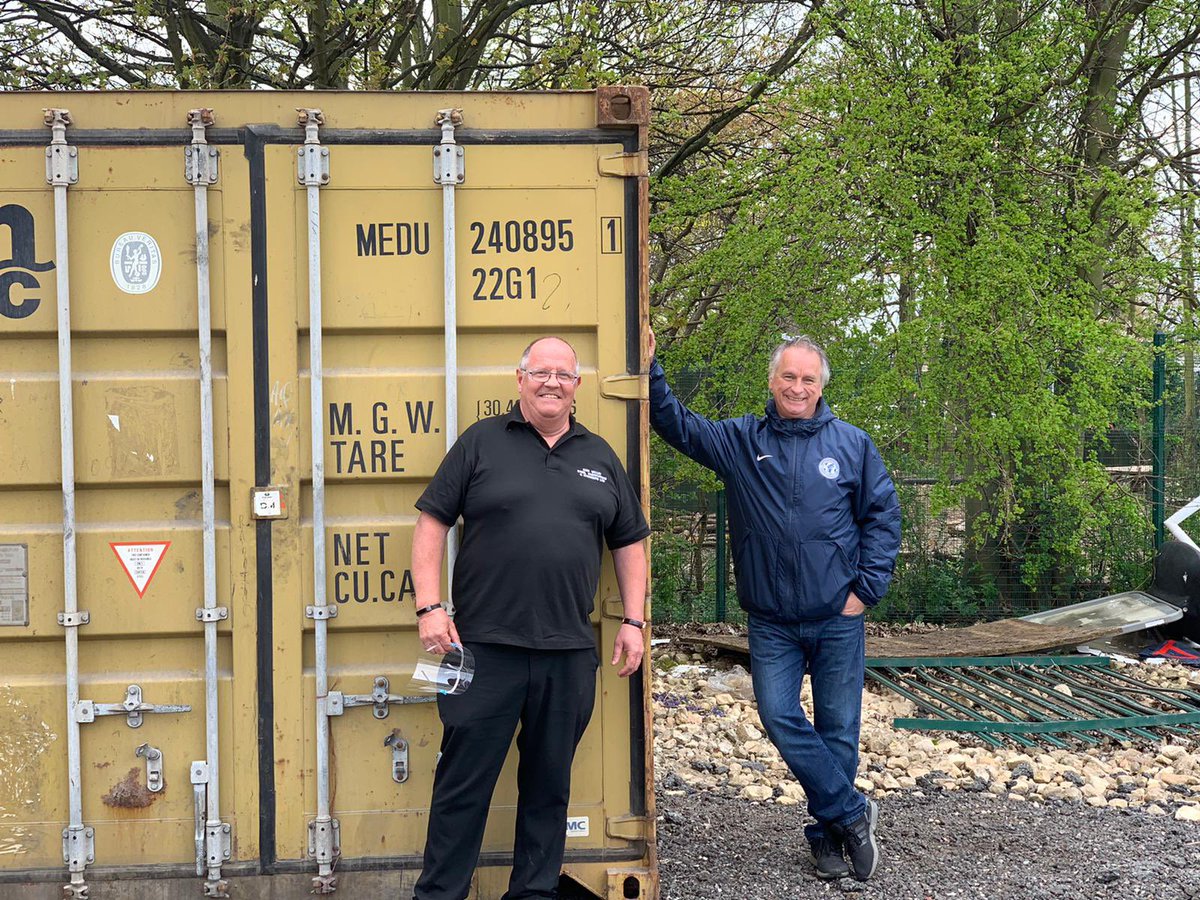ArmthorpeWolves's tweet photo. After all the vandalism these last few months it's great to see there are still some amazing people out there. Huge thanks to Dennis Poole and Ian Hibberd from Don Valley Steel Fabrications for not only donating the container but also taking the time to deliver it.
🙌🙌🙌💙💙💙 https://t.co/80QpQtA5wt