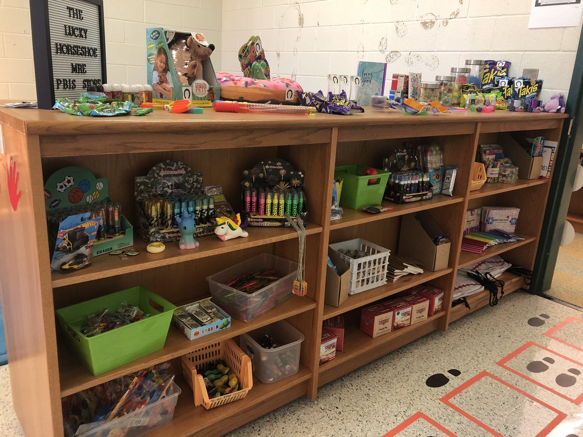 Our kiddos love redeeming their horseshoes at “The Lucky Horseshoe!” #BeMRE #TheMustangWay <a href="/mc_garvin/">Misty Garvin, Ed.S.</a> @hollyelise84 <a href="/AnissaLAndrews/">180 Days of Awesome</a> @butterfly4u15 <a href="/hstarrobinson/">Heather Robinson</a>