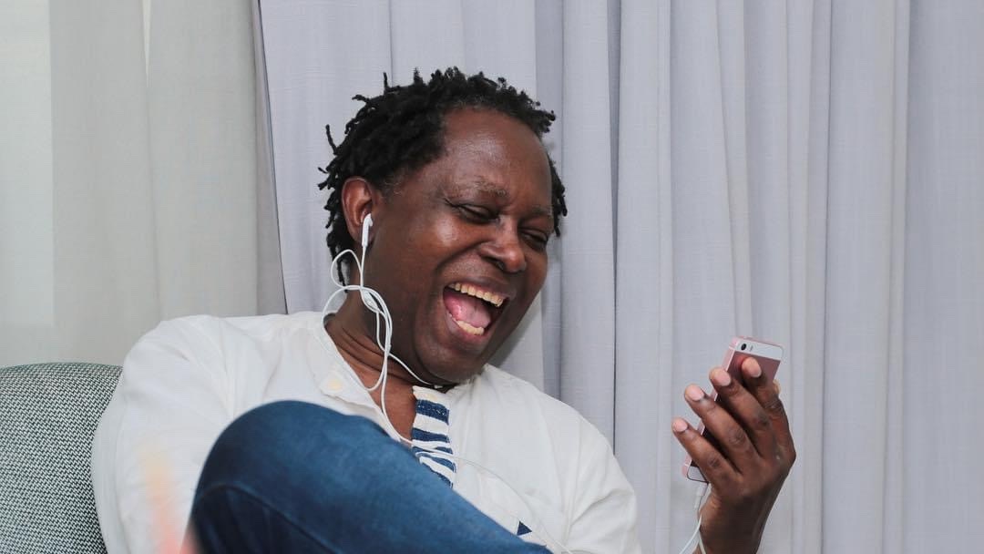 Joyeux anniversaire <a href="/lokuakanza/">Lokua Kanza</a> 🎂