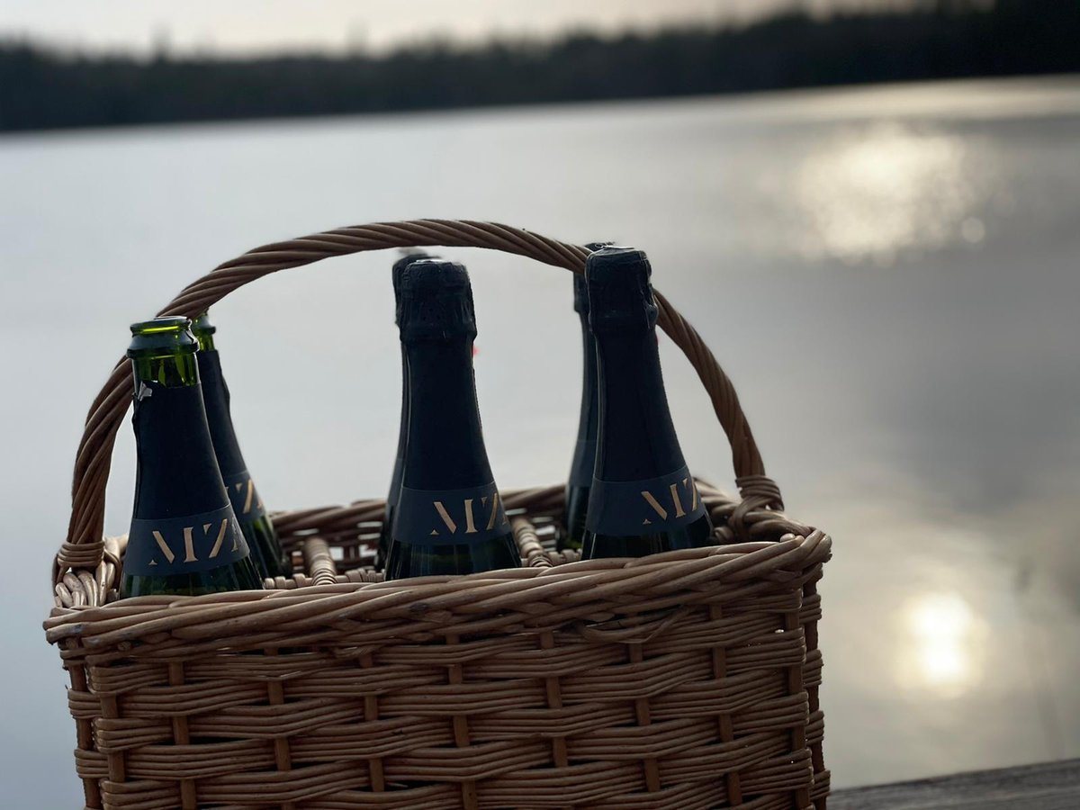 Can’t believe how popular #mzcava has become! So popular in fact that we’ve now made it possible to buy it from anywhere in Europe! I’m so happy you all seem to like it so much and I can’t wait to hear what the rest of Europe thinks. #MZCava #MZWines #HolaMZCava