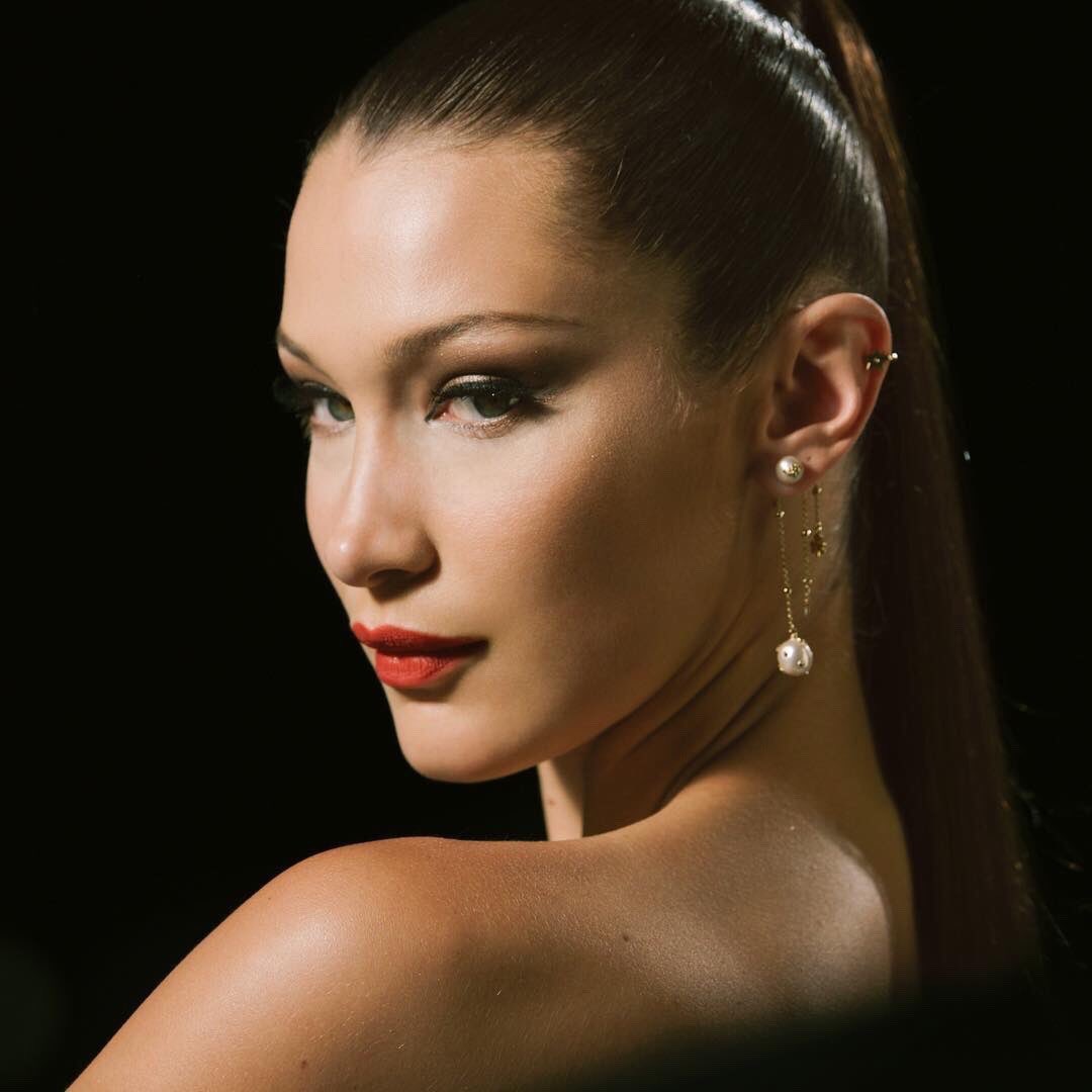 bellsarchive's tweet photo. bella hadid's beauty is out of this world https://t.co/Njt2zfebnj