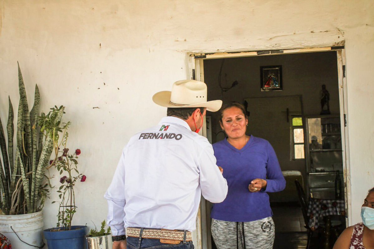 Fer_Orozco_Lara's tweet photo. Ayer visitamos a los vecinos de los ejidos San Isidro y La Hedionda en nuestro recorrido para llevarles nuestras propuestas. ¡Gracias por el recibimiento! #UnParrasParaTodos #YaGanamos #VotaFerOrozco #VotaPRI #SiVamosJuntosGanamosTodos #Parras #OrozcoRegresaACumplir https://t.co/cZk5M5qAY7